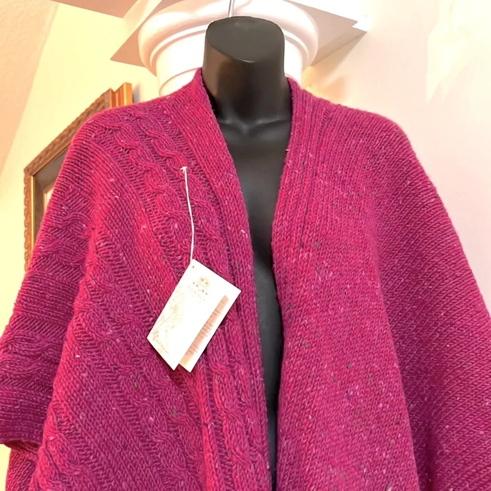 Bonner of Ireland 🇮🇪 NEW knit Wool 🧶 Shawl, Poncho, Wrap ❄️ - Picture 2 of 7